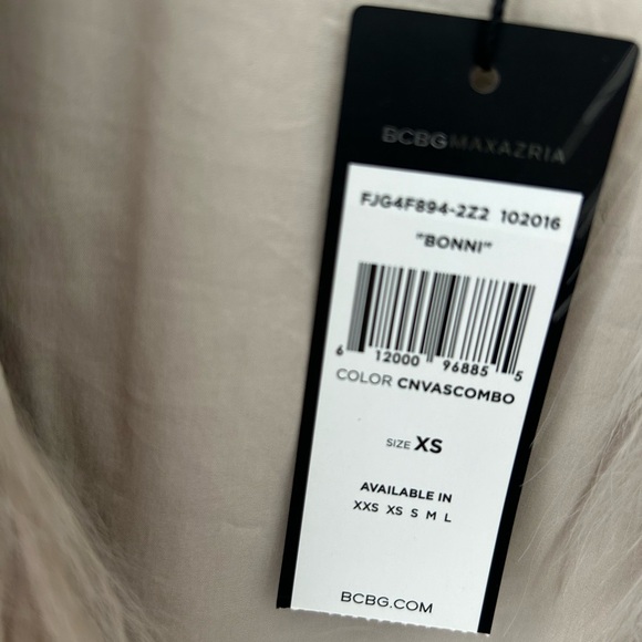 BCBG faux fur vest NWT xs - Picture 7 of 8